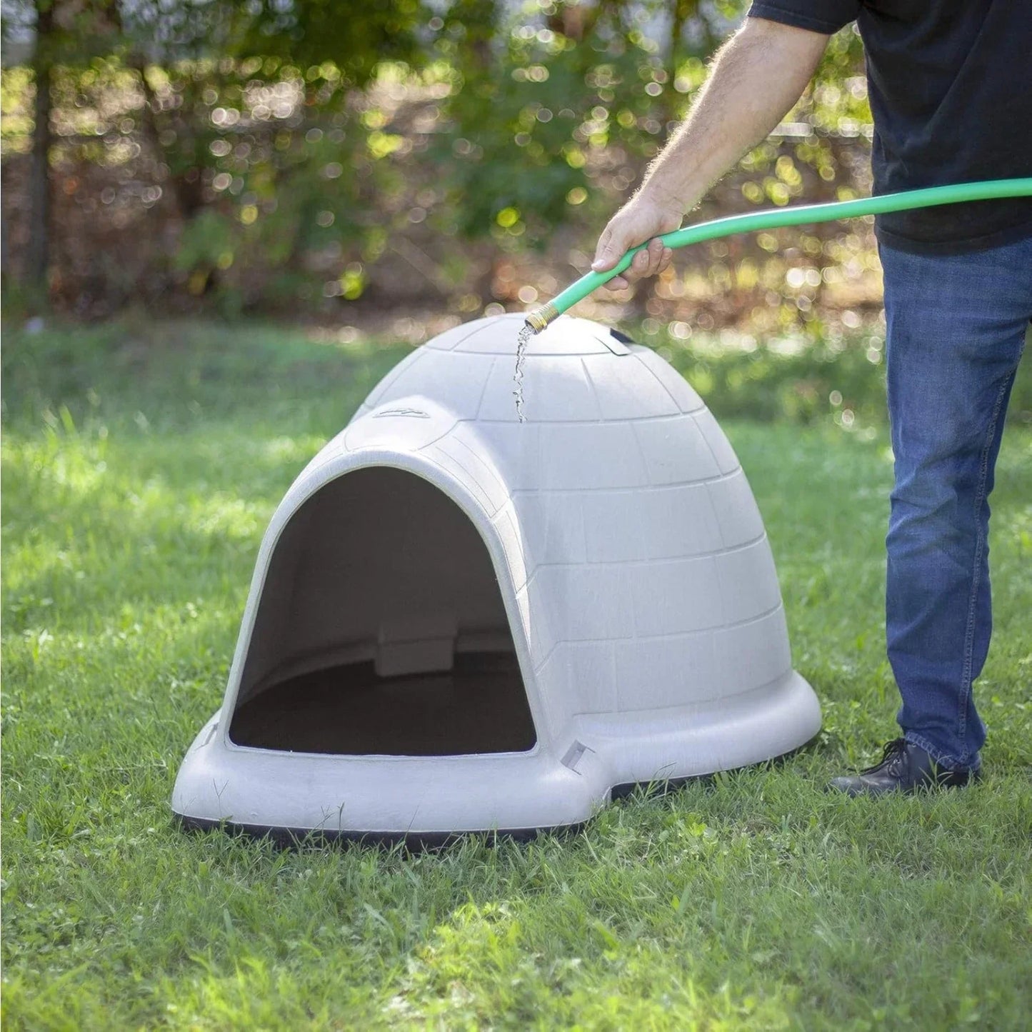 Igloo Dog House, Made in USA with 90% Recycled Materials